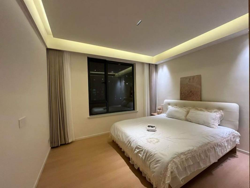 Housing image — Bedroom