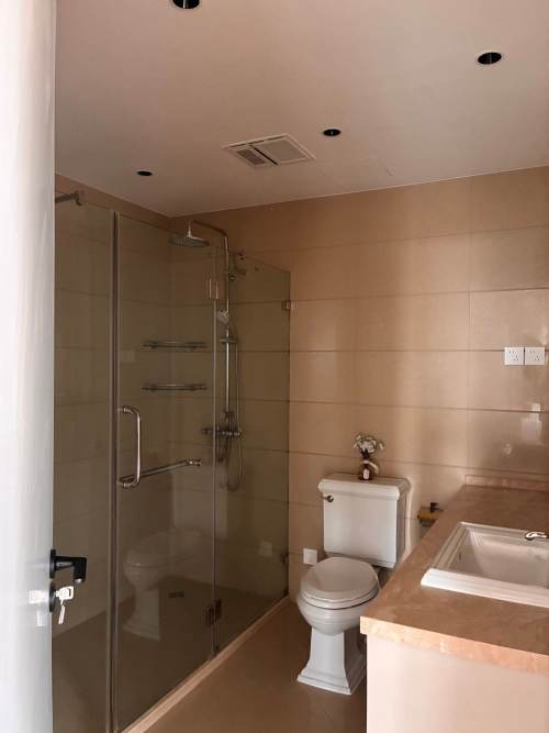 Housing image — Bathroom