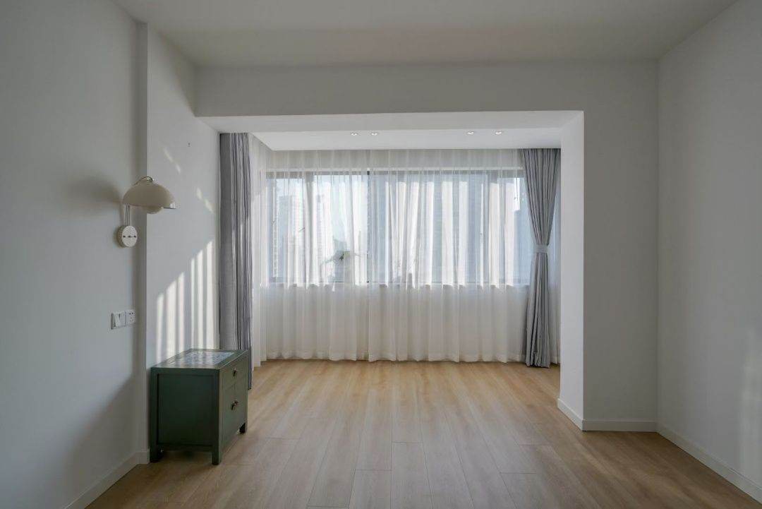 Housing image — Bedroom