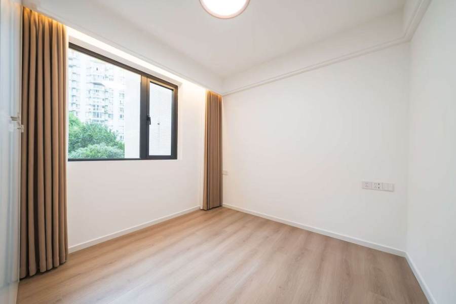 Housing image — Bedroom
