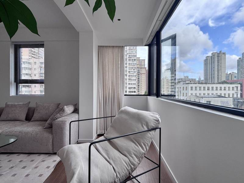 Housing image — Balcony