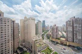 High-Floor 3BR Apartment in Jing'an (L13)
