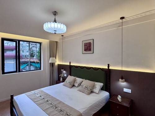 Housing image — Bedroom