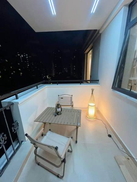 Housing image — Balcony