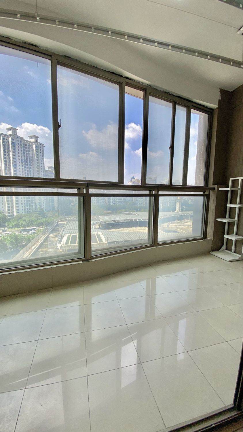 Housing image — Balcony
