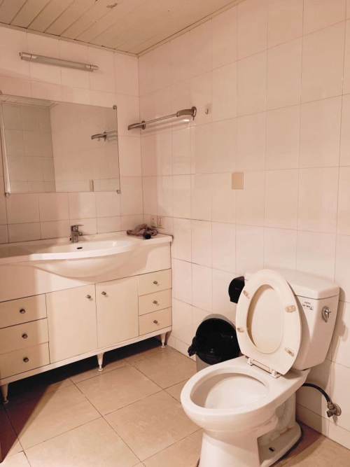 Housing image — Bathroom