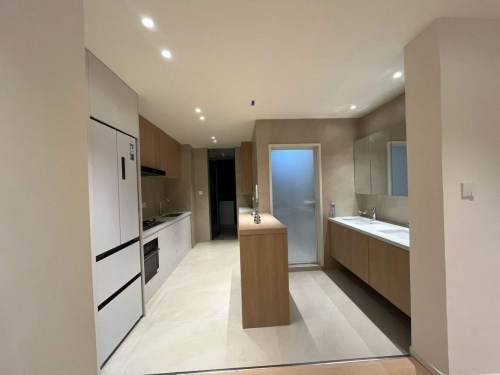 Housing image — Kitchen
