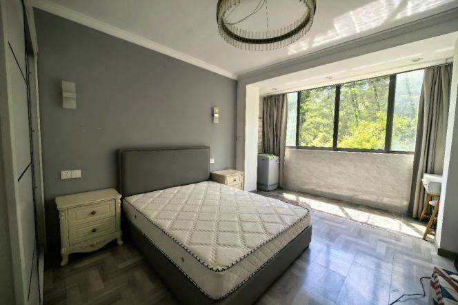 1BR Apartment near Langao Rd Metro