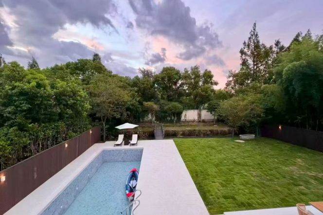 Spacious 6BR Villa near Zhaoxiang Metro with Terrace