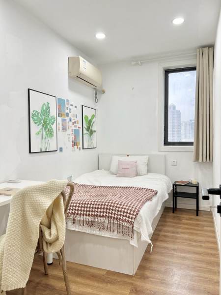 Housing image — Bedroom