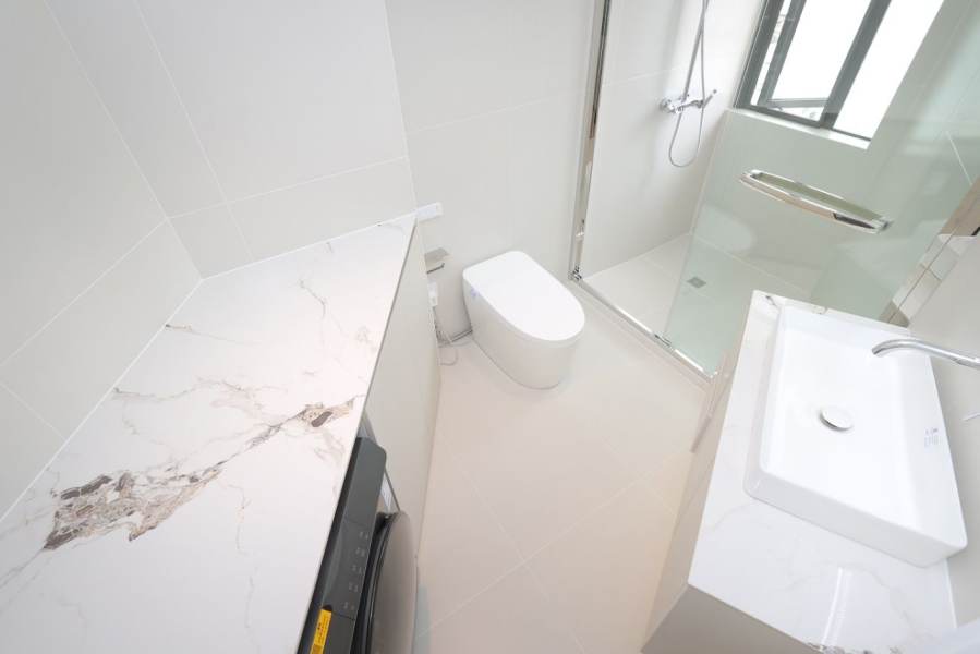 Housing image — Bathroom