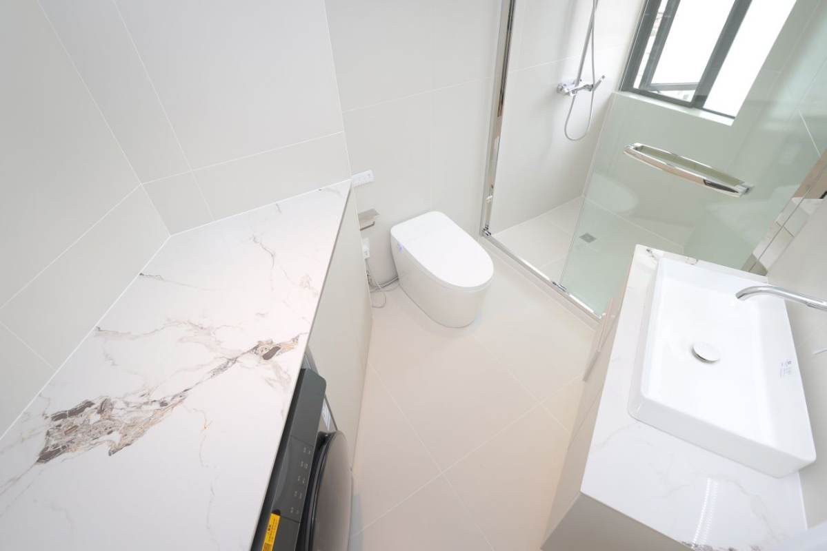 Housing image — Bathroom
