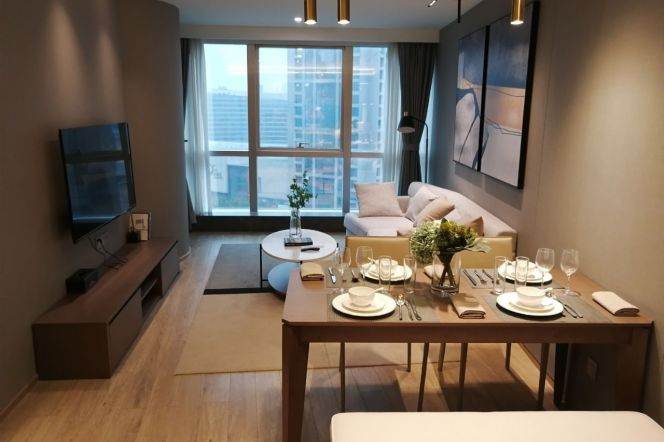 Spacious 1BR Serviced Apartment near Century Avenue Metro (L2/L4/L6/L9)