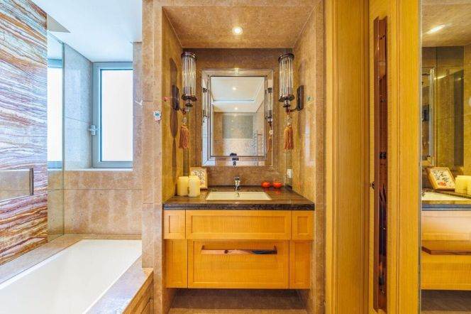 Spacious 2BR Apartment in Gubei with Terrace (L2/L15)