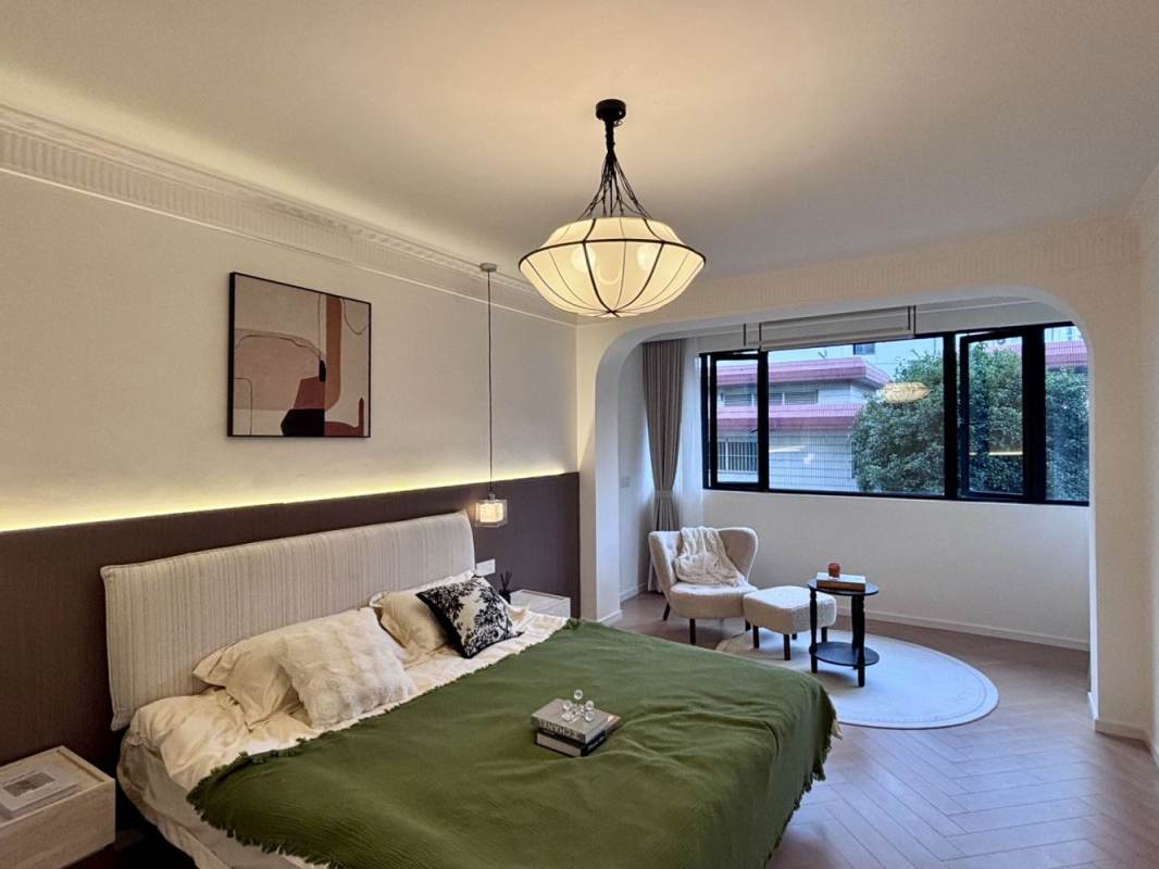 Housing image — Bedroom