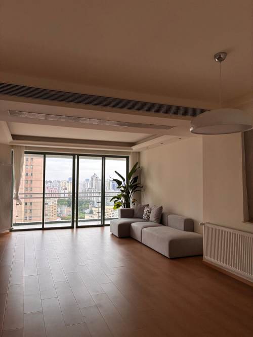 Housing image — Living Room