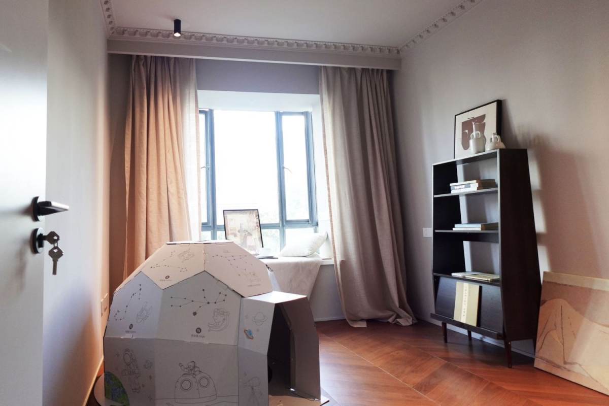 Housing image — Bedroom