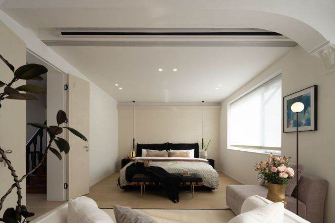 4BR Apartment in Jing'an with Terrace (L2/L12/L13)