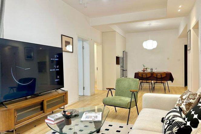 3BR Apartment near Nanjing Xi Lu (L2/L12/L13)