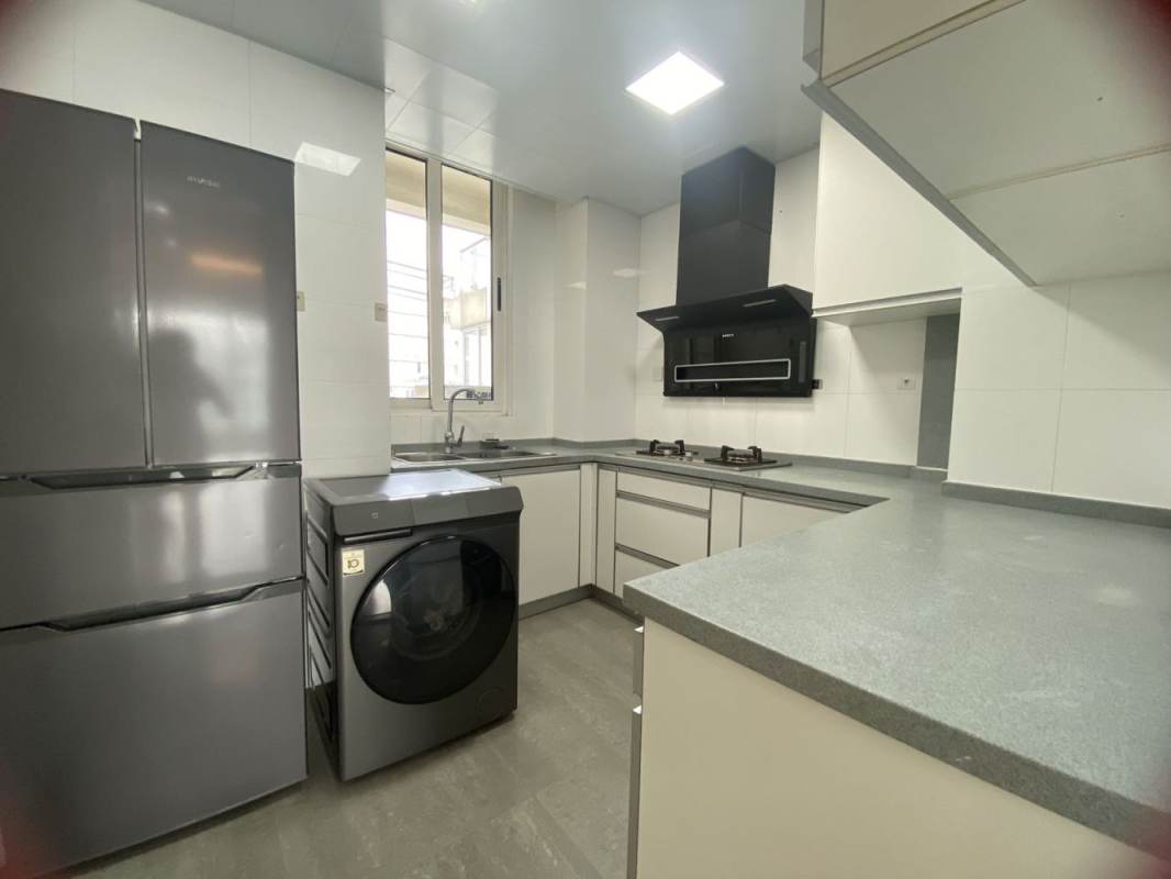 Housing image — Kitchen
