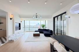 Spacious 3BR Apartment near Century Park