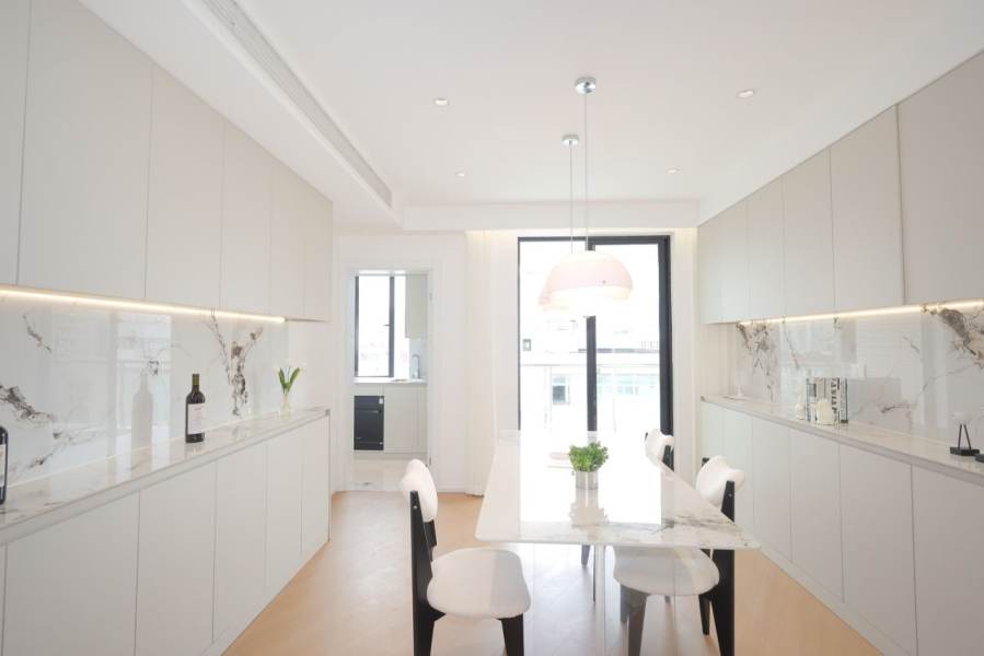 Housing image — Dining Area