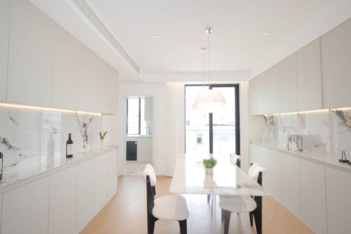 Housing image — Dining Area