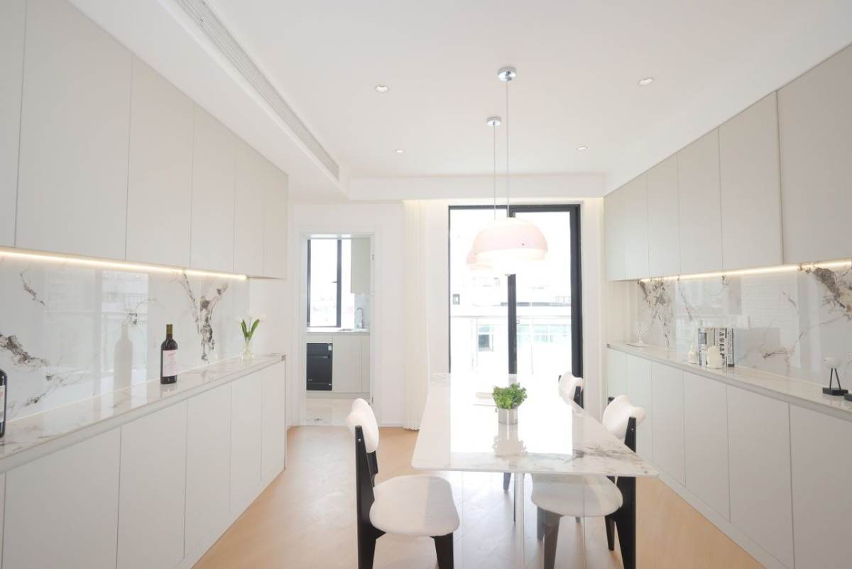 Housing image — Dining Area