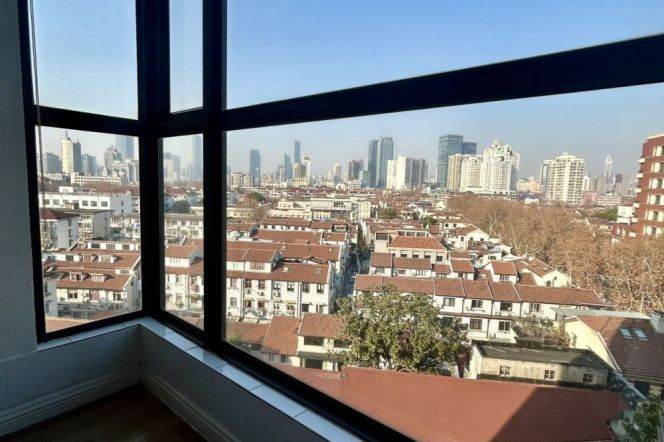 1BR Apartment in Old Xuhui (L9/L12)