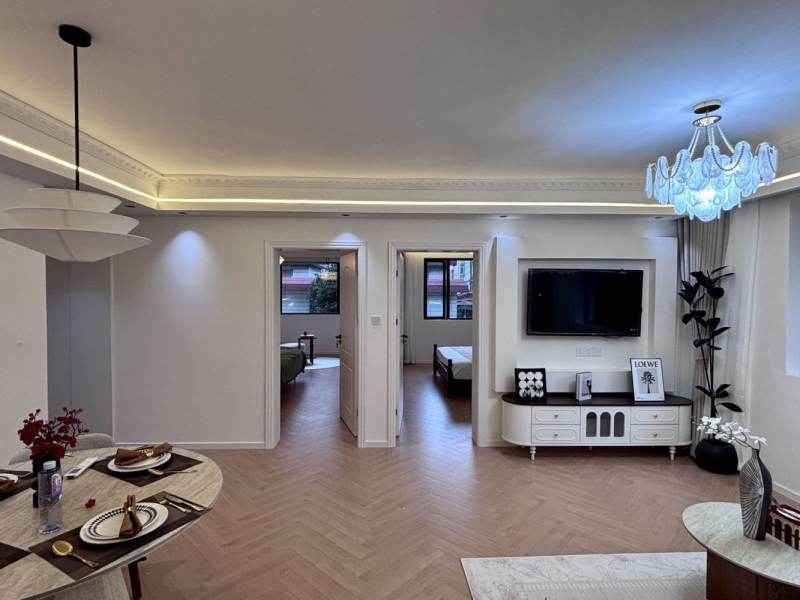 Housing image — Dining Area