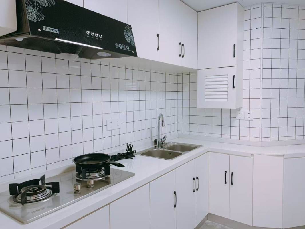 Housing image — Kitchen