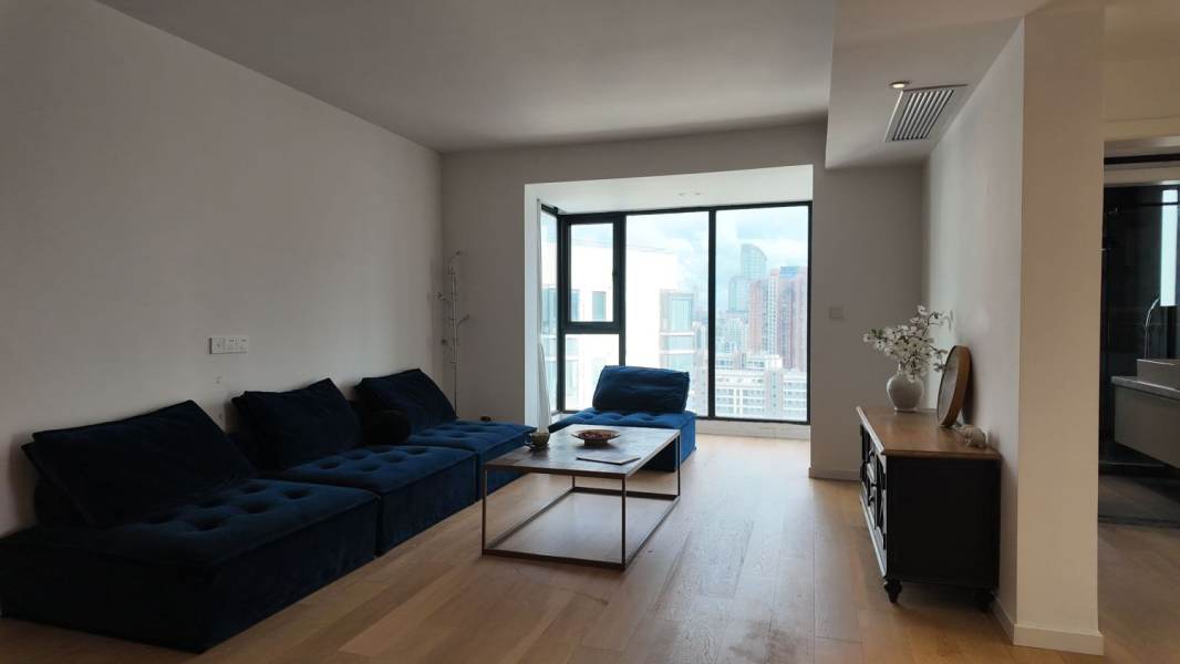 Housing image — Living Room
