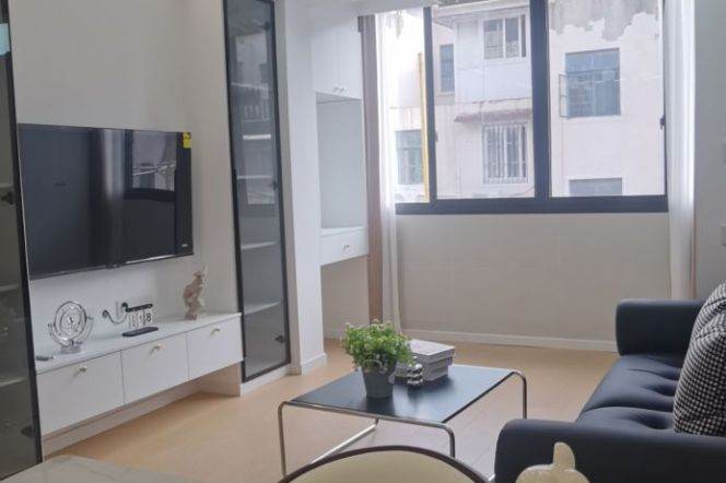 1BR Apartment near Zhongshan Park (L2/L3/L4)