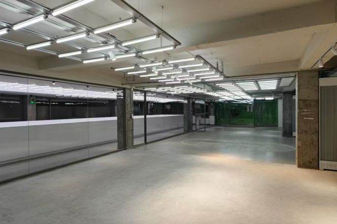 Spacious Studio Commercial Space in Jing'an