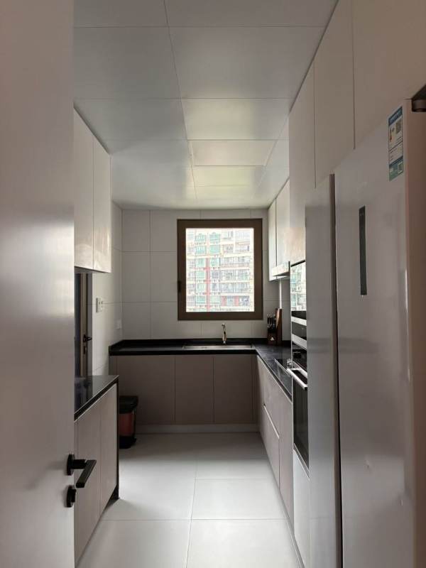 Housing image — Kitchen