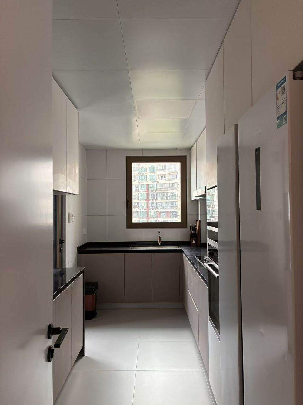 Housing image — Kitchen