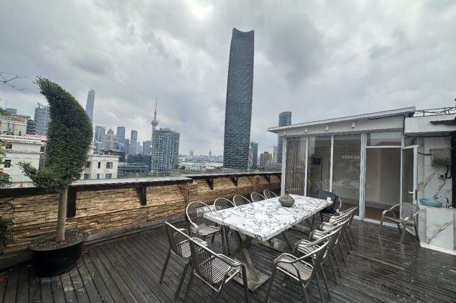 Spacious 4BR Apartment in North Bund with Terrace (L12)