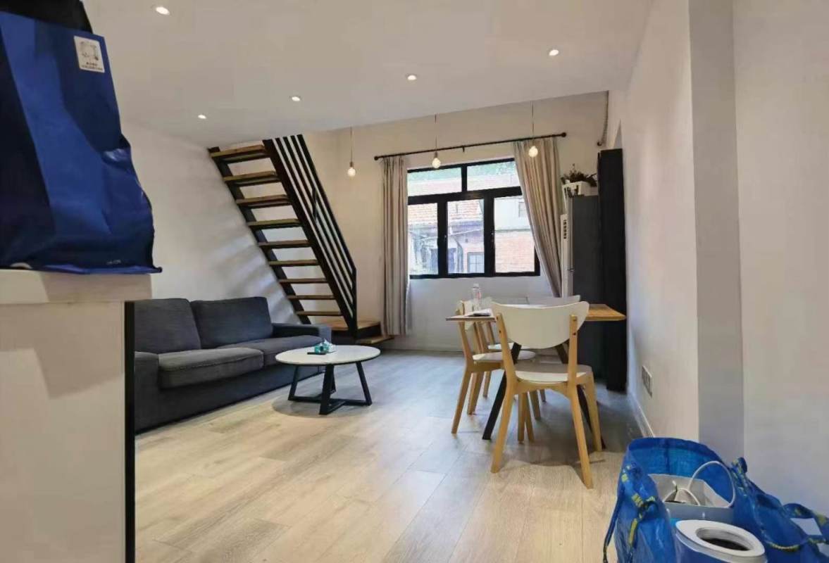 Housing image — Living Room