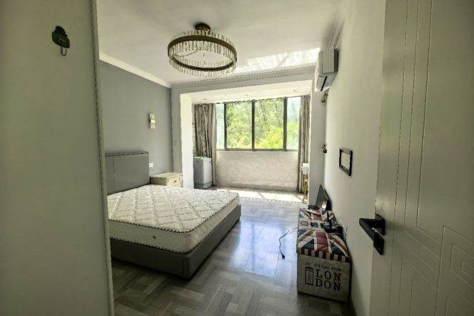 1BR Apartment near Langao Rd Metro