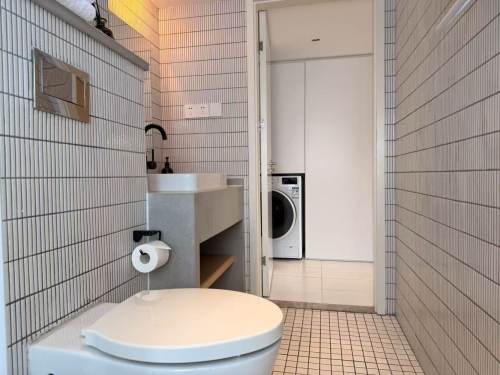 Housing image — Bathroom