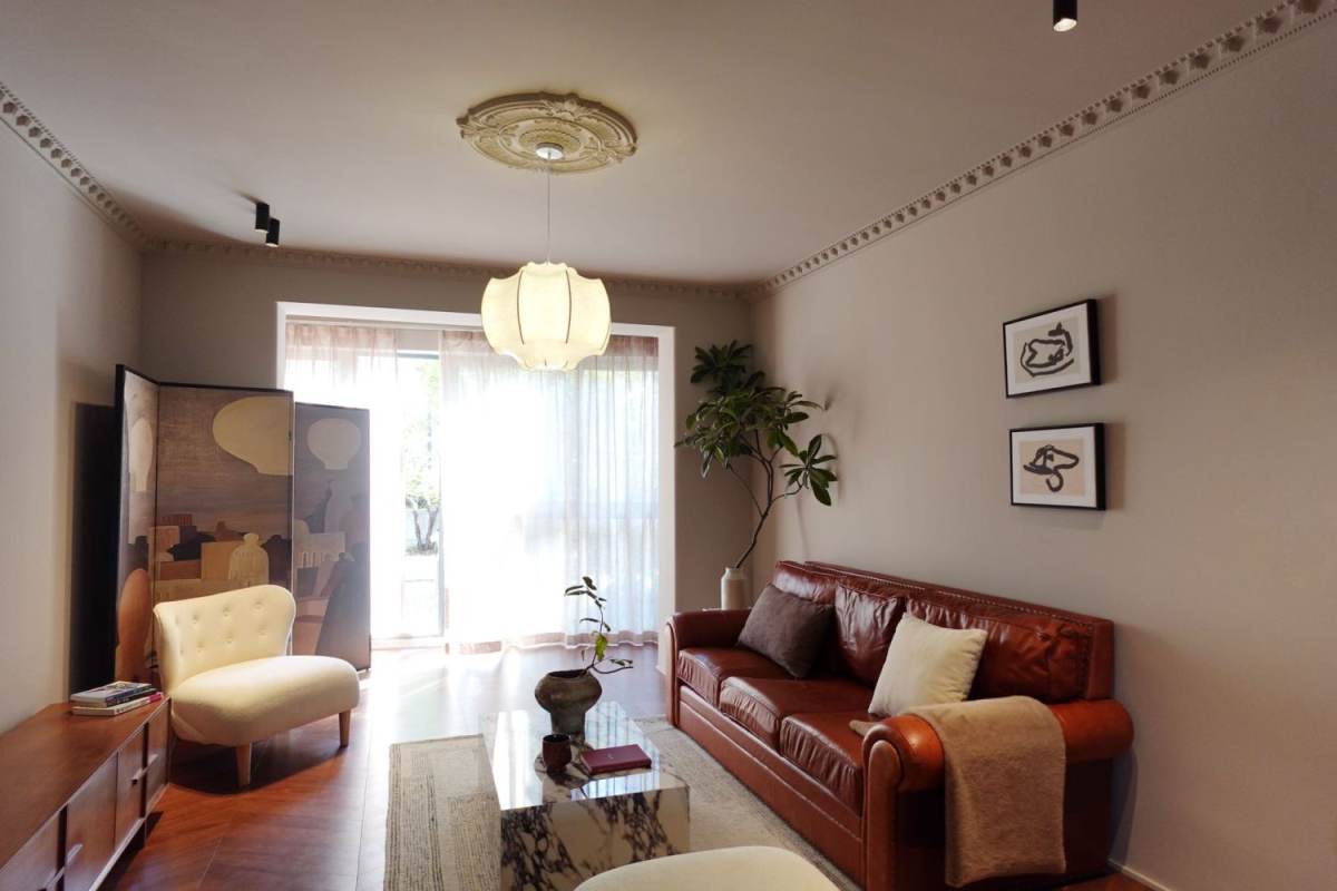 Housing image — Living Room