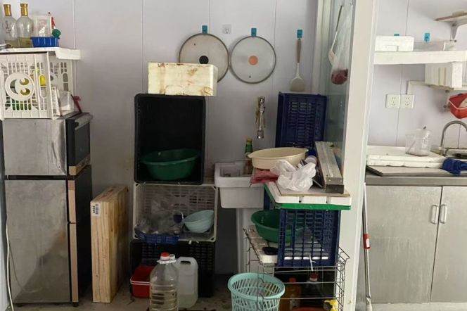 Studio Lane House in Old Xuhui (L13)