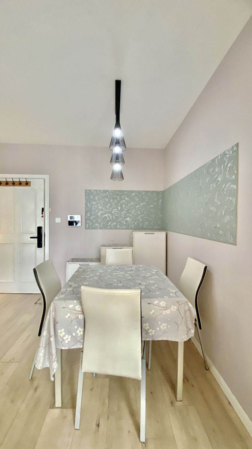 Housing image — Dining Area