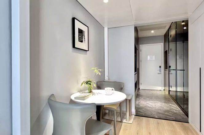 Short-Term 1BR Serviced Apartment near Yanchang Rd Metro