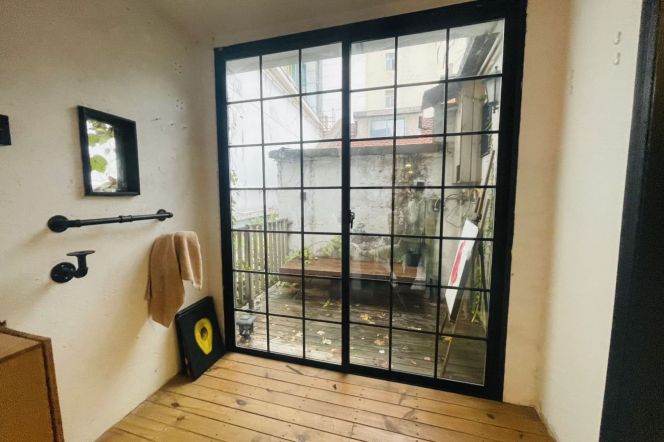 2BR Apartment near Jiaotong University Metro with Terrace (L1/L10/L12)