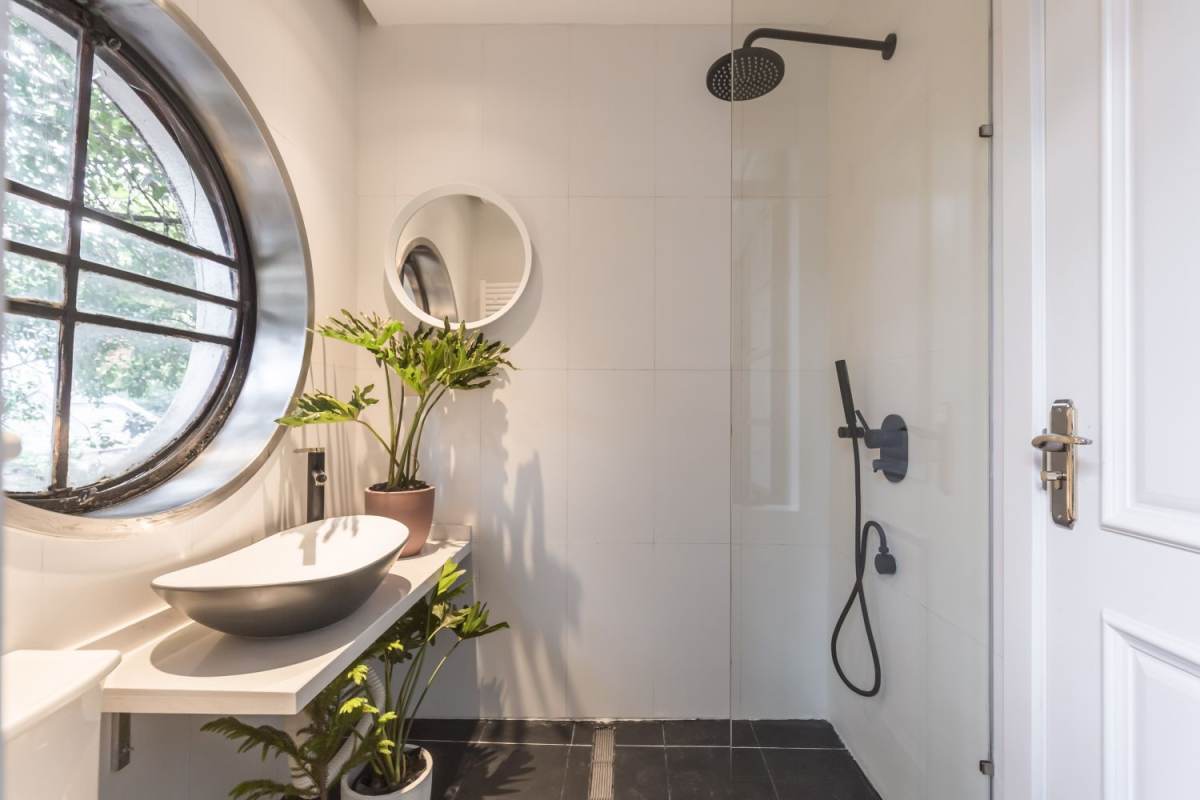 Housing image — Bathroom