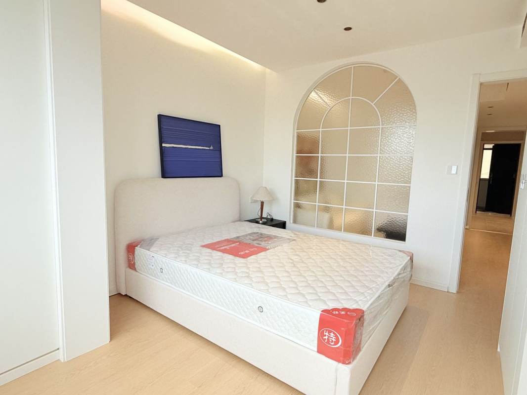 Housing image — Bedroom