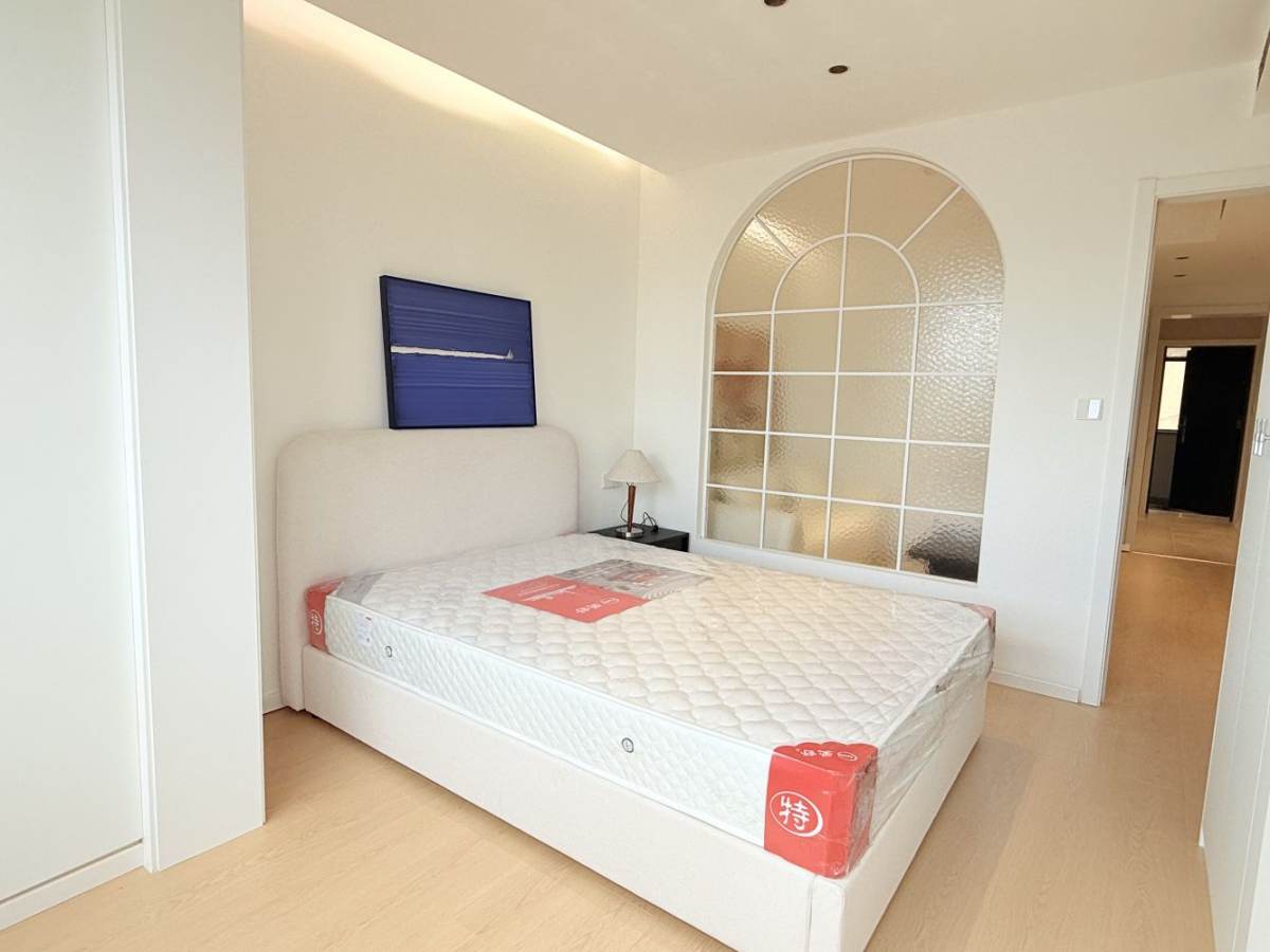 Housing image — Bedroom