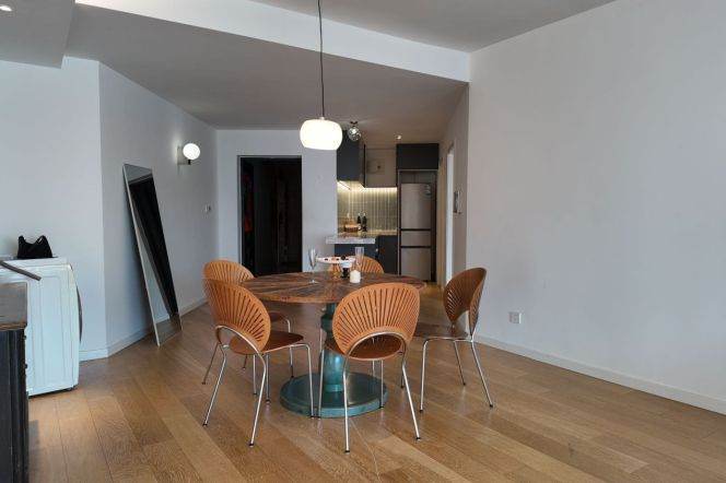 High-Floor 3BR Apartment in Jing'an (L1/L12/L13)
