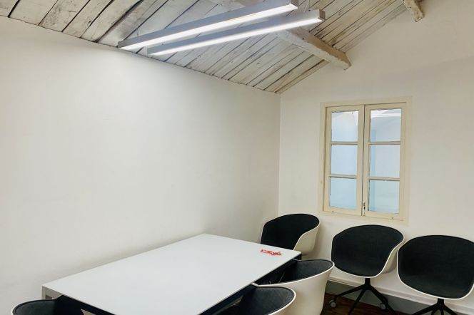 Spacious Studio Office in Jing'an